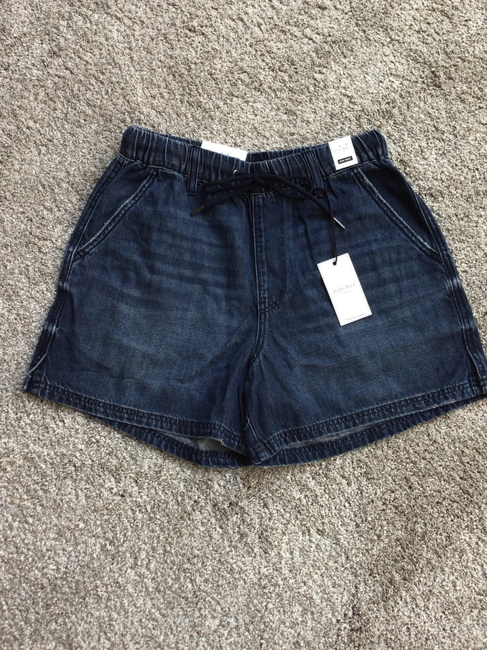JUDY BLUE BAGGY SHORTS - SMALL NWT
